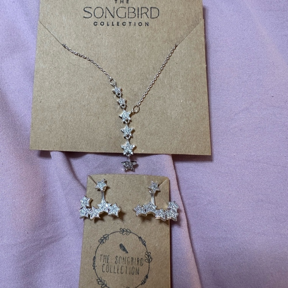 Songbird Collection NWT Star Themed Necklace With Matching Star Ear Jackets